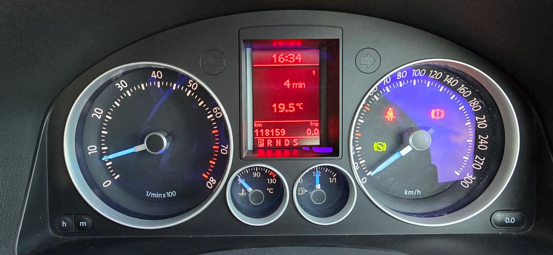 2009 VOLKSWAGEN GOLF 1K MY09 R32 6 SP AUTO DIRECT SHIFT 5D HATCHBACK