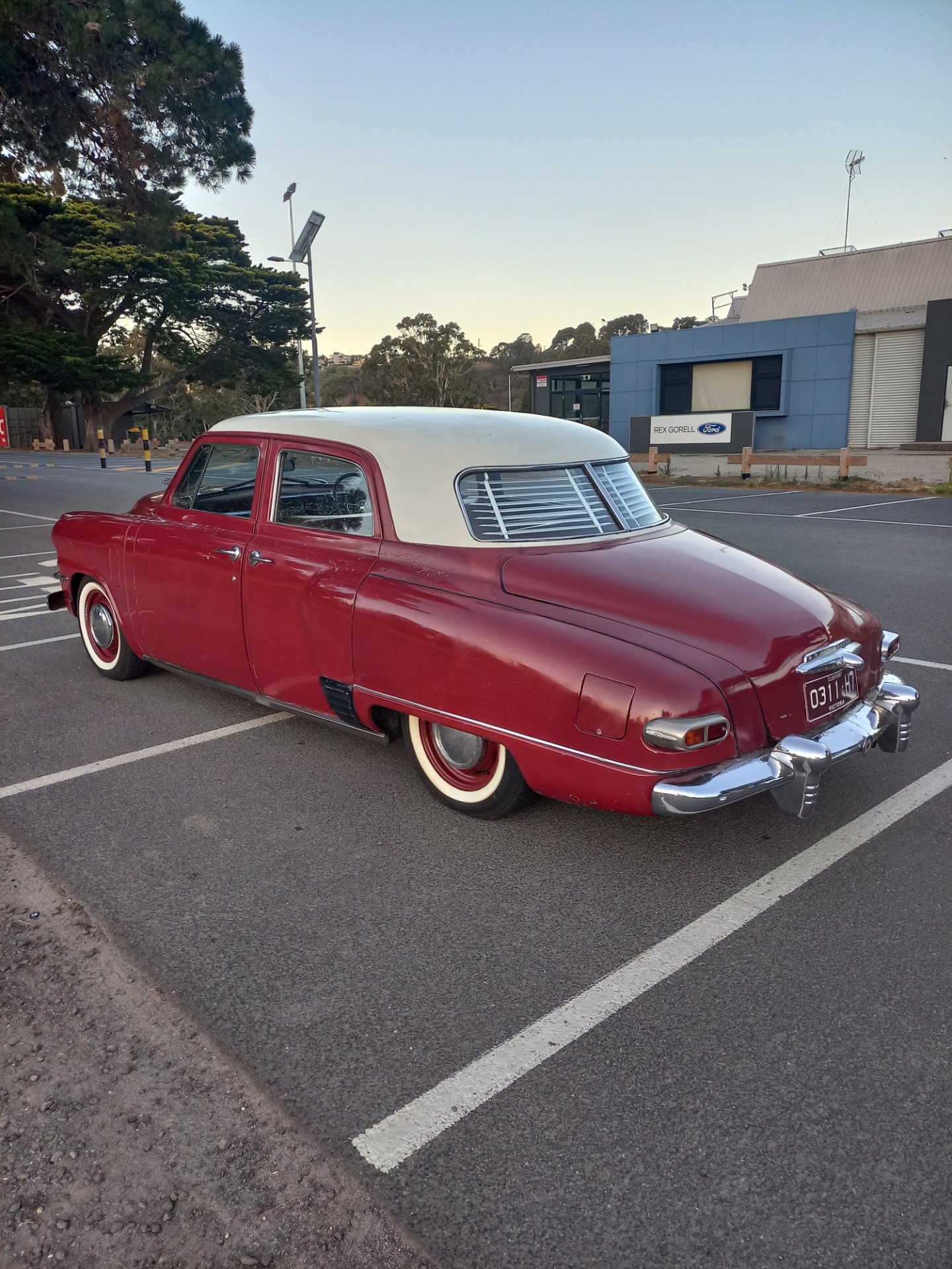 1947 STUDEBAKER CHAMPION SEDAN