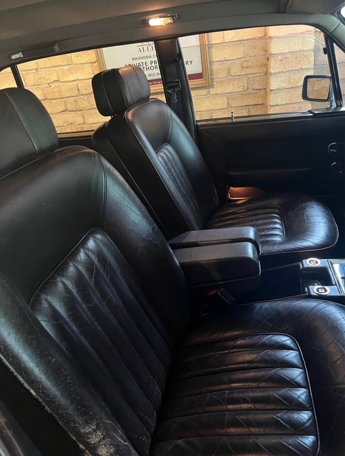 1982 ROLLS-ROYCE SILVER SPUR 3 SP AUTOMATIC 4D SEDAN