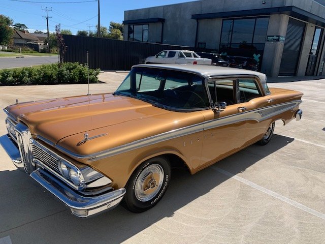 1959 EDSEL CORSAIR SEDAN