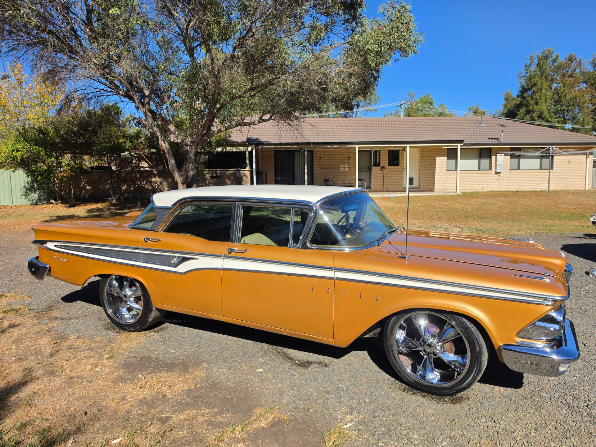 1959 EDSEL CORSAIR SEDAN