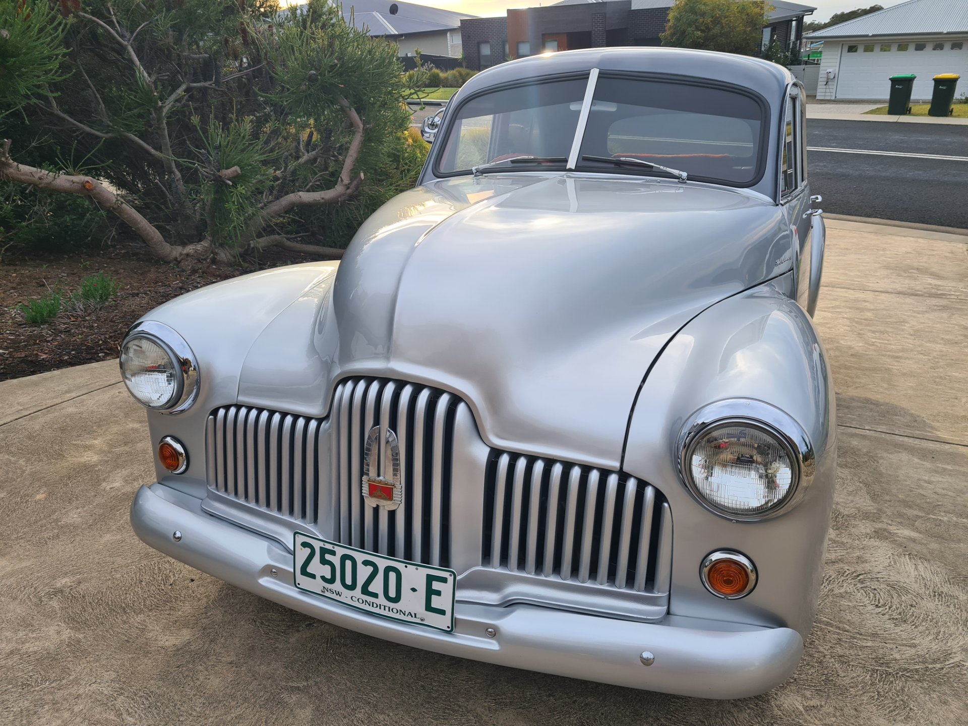 1949 HOLDEN 48-215 FX SEDAN