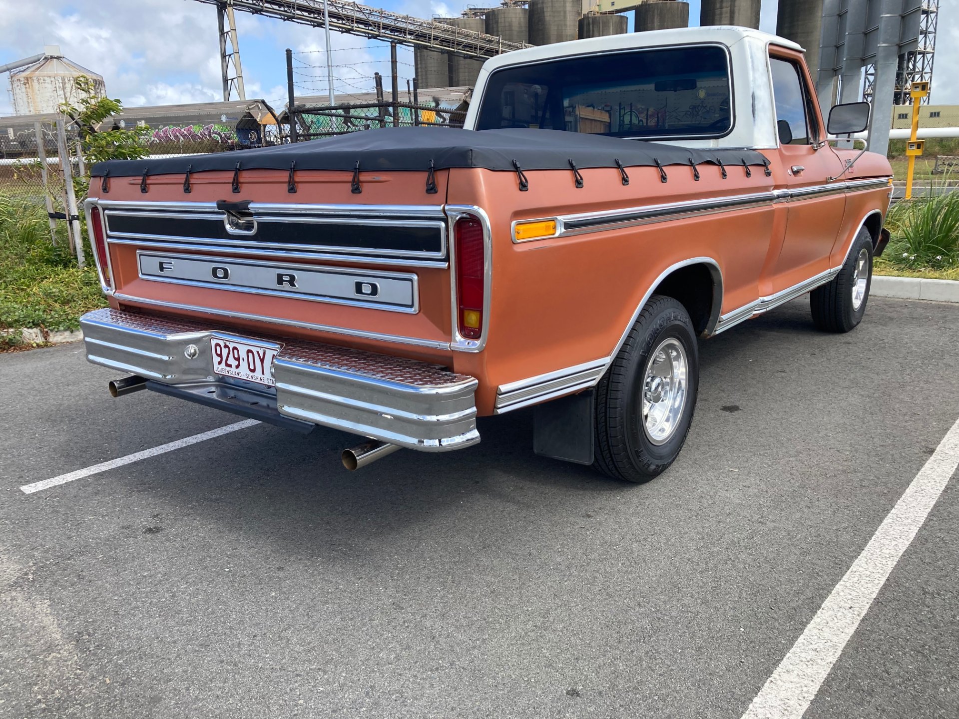 1977 FORD F100 XLT SWB AUTOMATIC UTILITY 