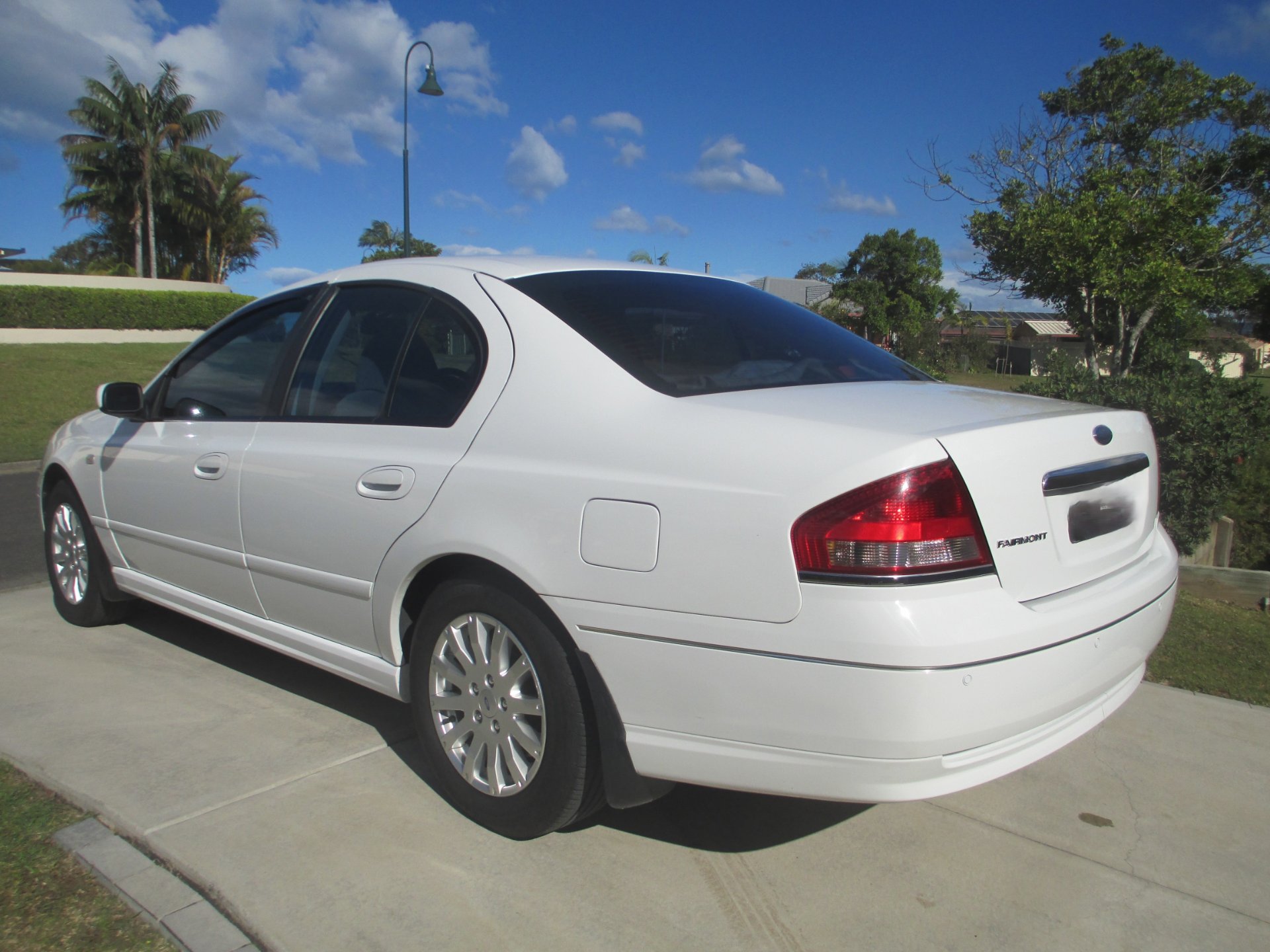 2004 FORD FAIRMONT BA GHIA 4 SP AUTO SEQ SPORTSHIFT 4D SEDAN