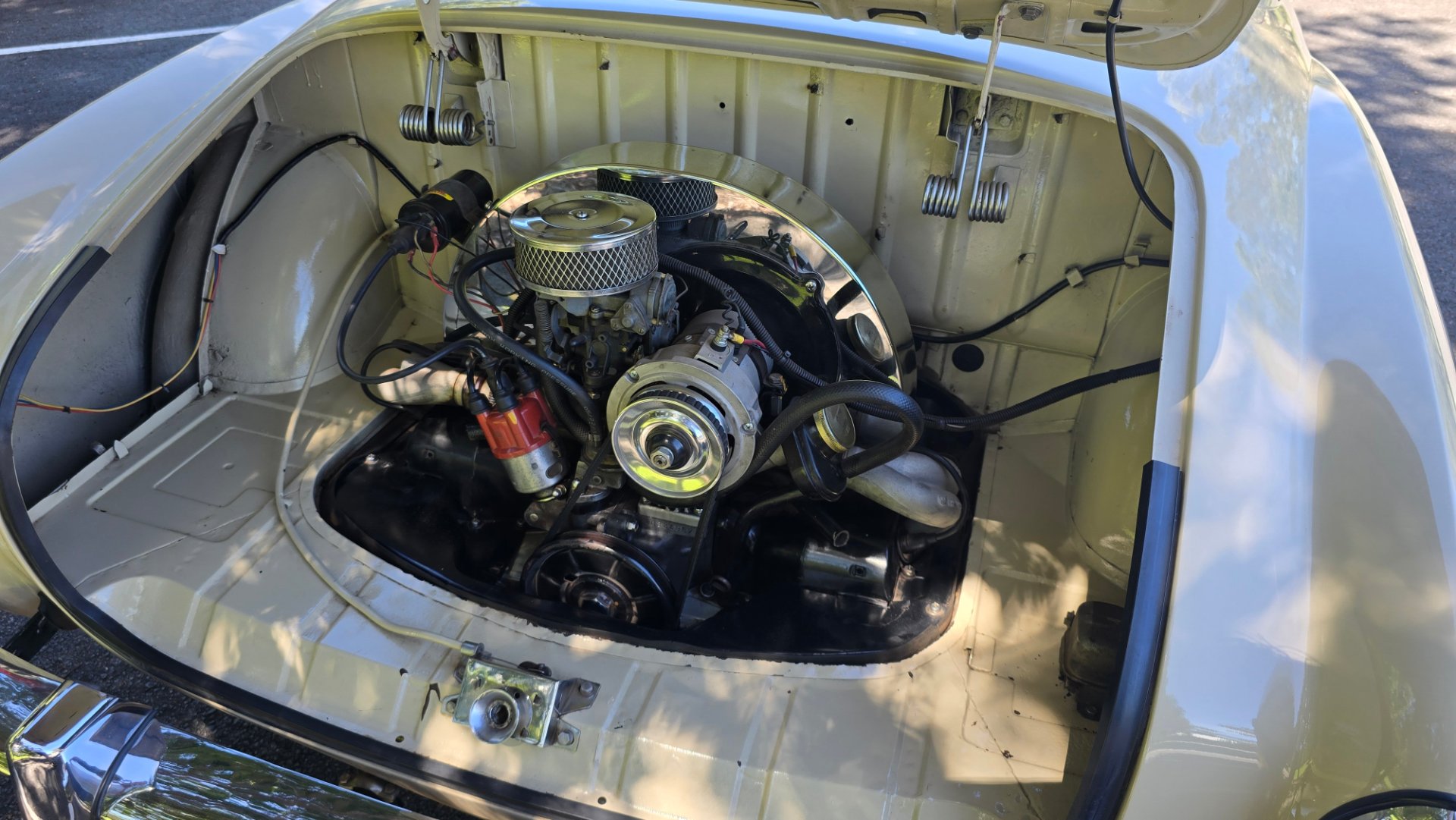 1960 VOLKSWAGEN KARMANN GHIA 4 SP MANUAL 2D COUPE 