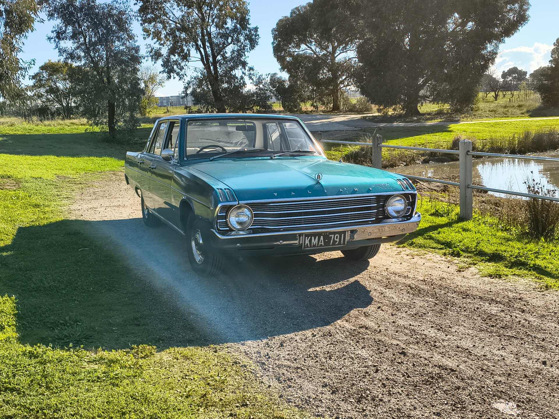 1969 CHRYSLER VALIANT VF REGAL AUTOMATIC 4D SEDAN