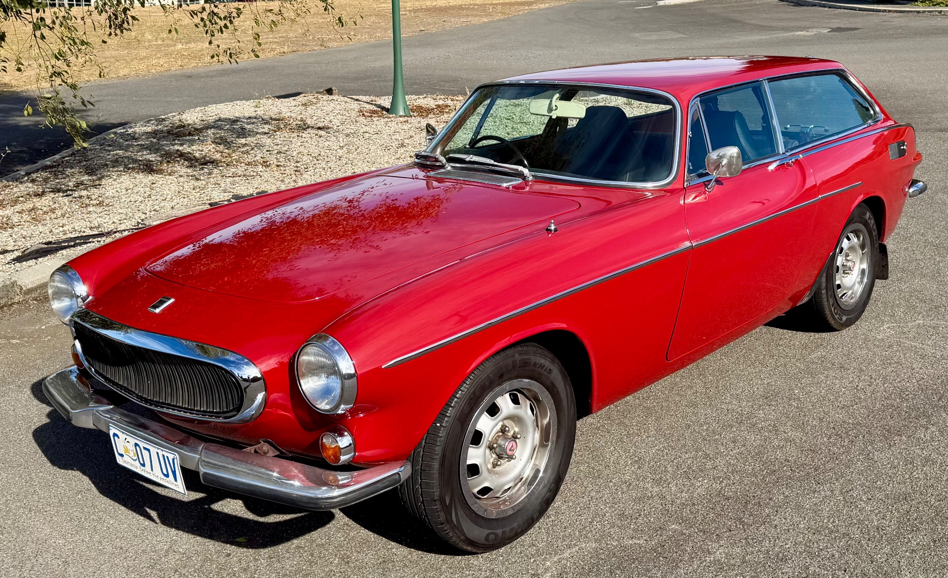 1972 VOLVO P 1800 ES 4 SP MANUAL 2D COUPE