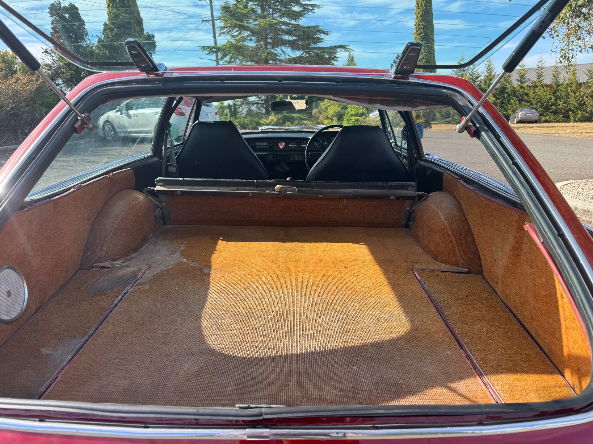 1972 VOLVO P 1800 ES 4 SP MANUAL 2D COUPE 