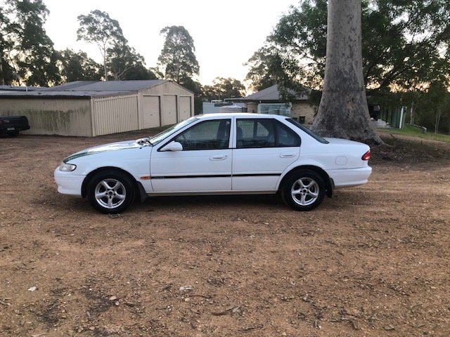 1995 FORD FALCON EF FUTURA 4 SP AUTOMATIC 4D SEDAN