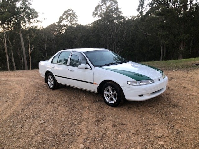 1995 FORD FALCON EF FUTURA 4 SP AUTOMATIC 4D SEDAN