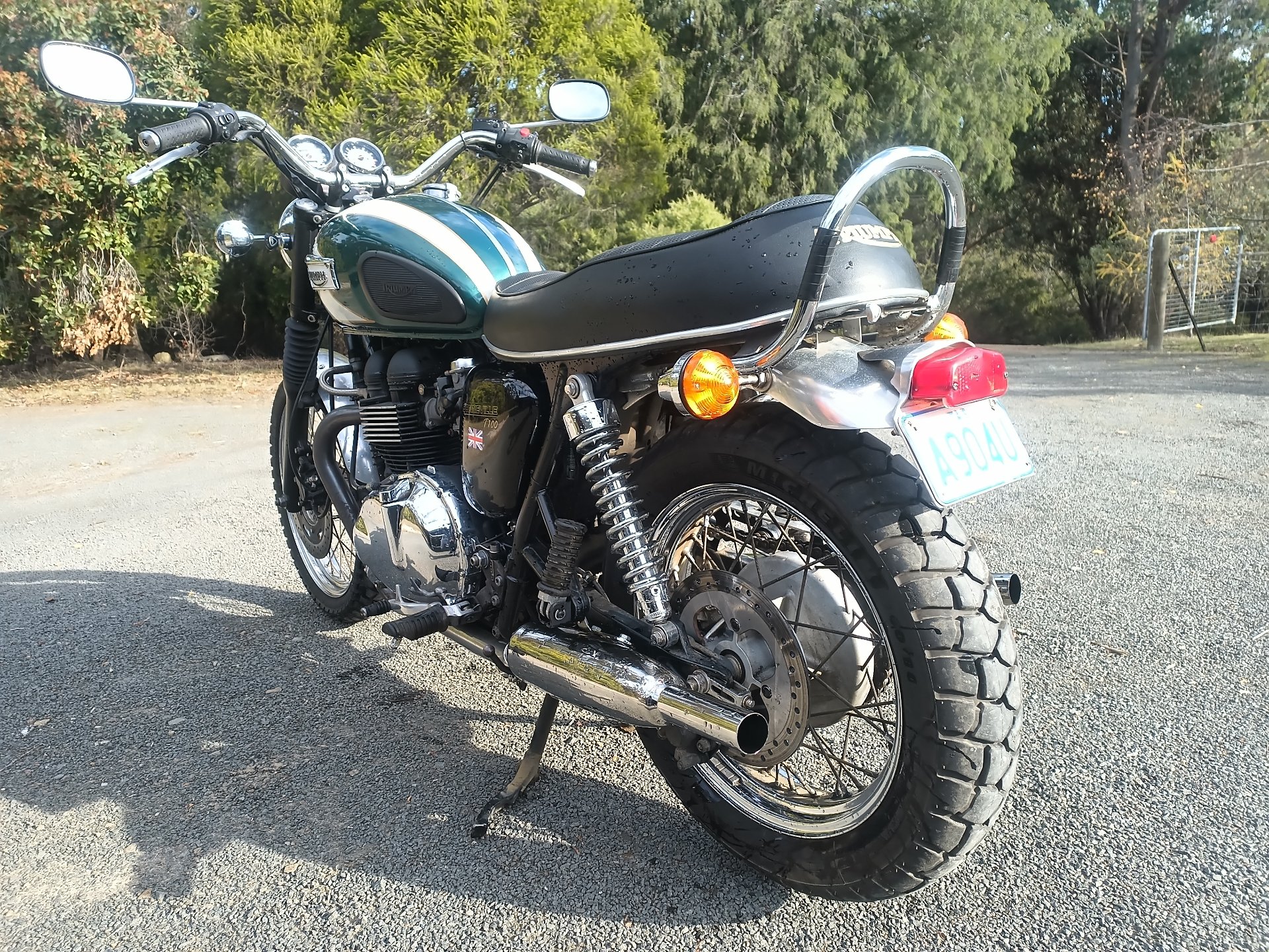 2009 TRIUMPH BONNEVILLE T100 ROAD