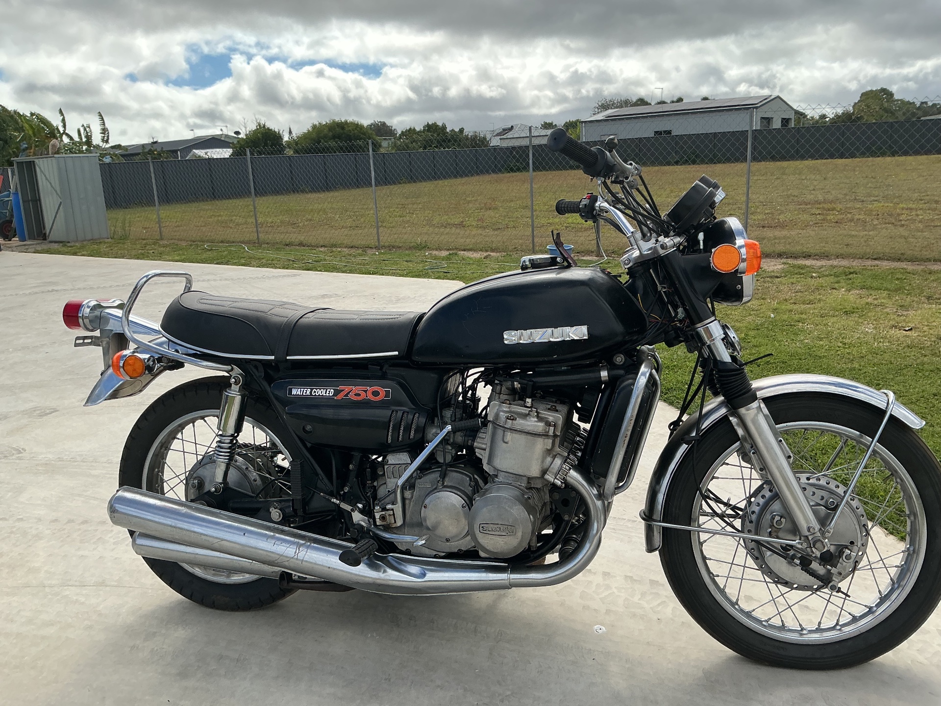 1972 SUZUKI GT750 J ROAD