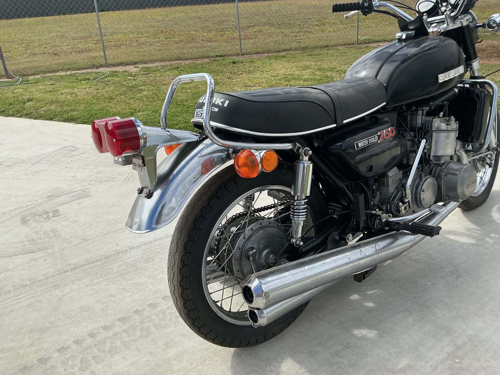 1972 SUZUKI GT750 J ROAD