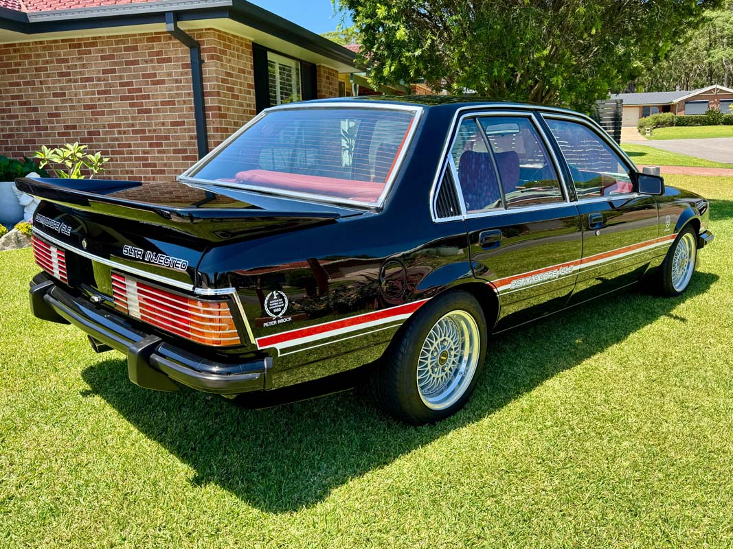 1982 HOLDEN COMMODORE VH SL/E 5 SP MANUAL 4D SEDAN