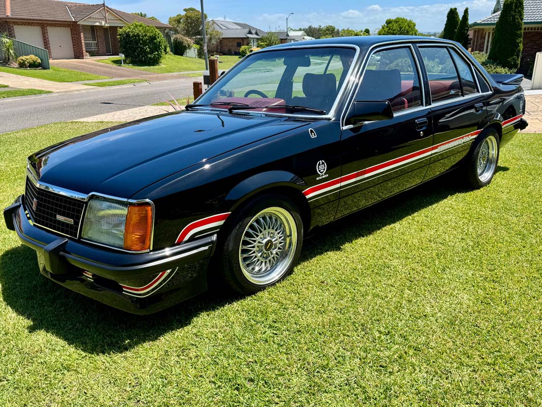 1982 HOLDEN COMMODORE VH SL/E 5 SP MANUAL 4D SEDAN
