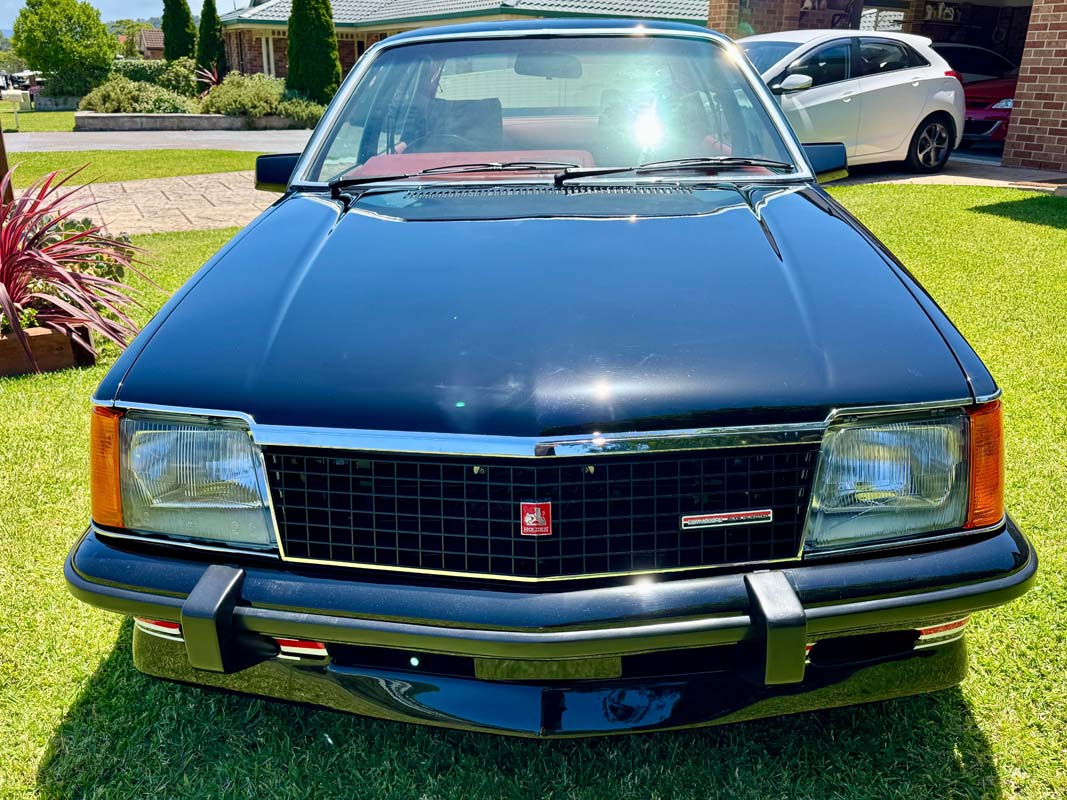 1982 HOLDEN COMMODORE VH SL/E 5 SP MANUAL 4D SEDAN
