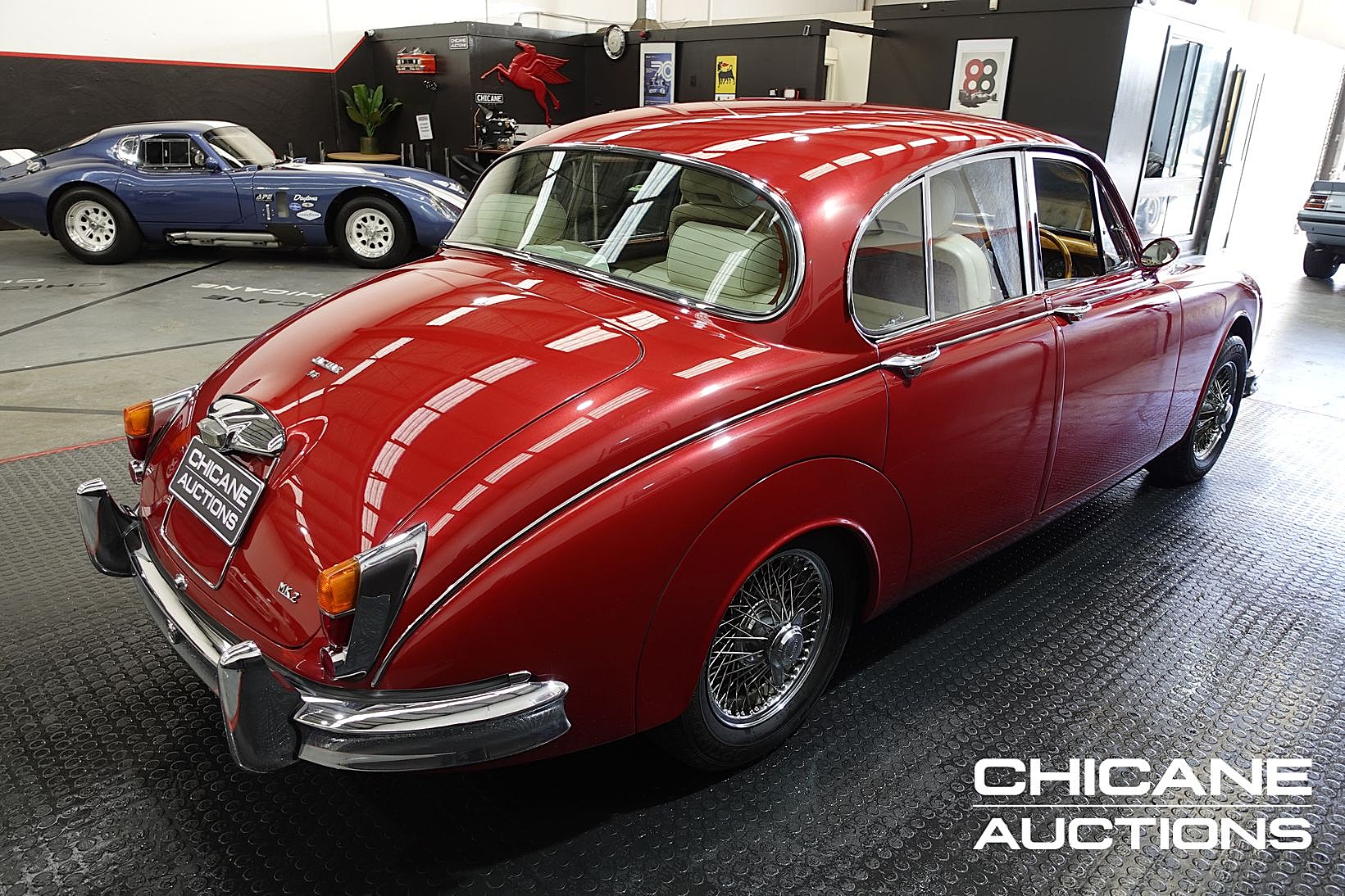 1965 JAGUAR MKII 3.8 5 SP MANUAL 4D SEDAN