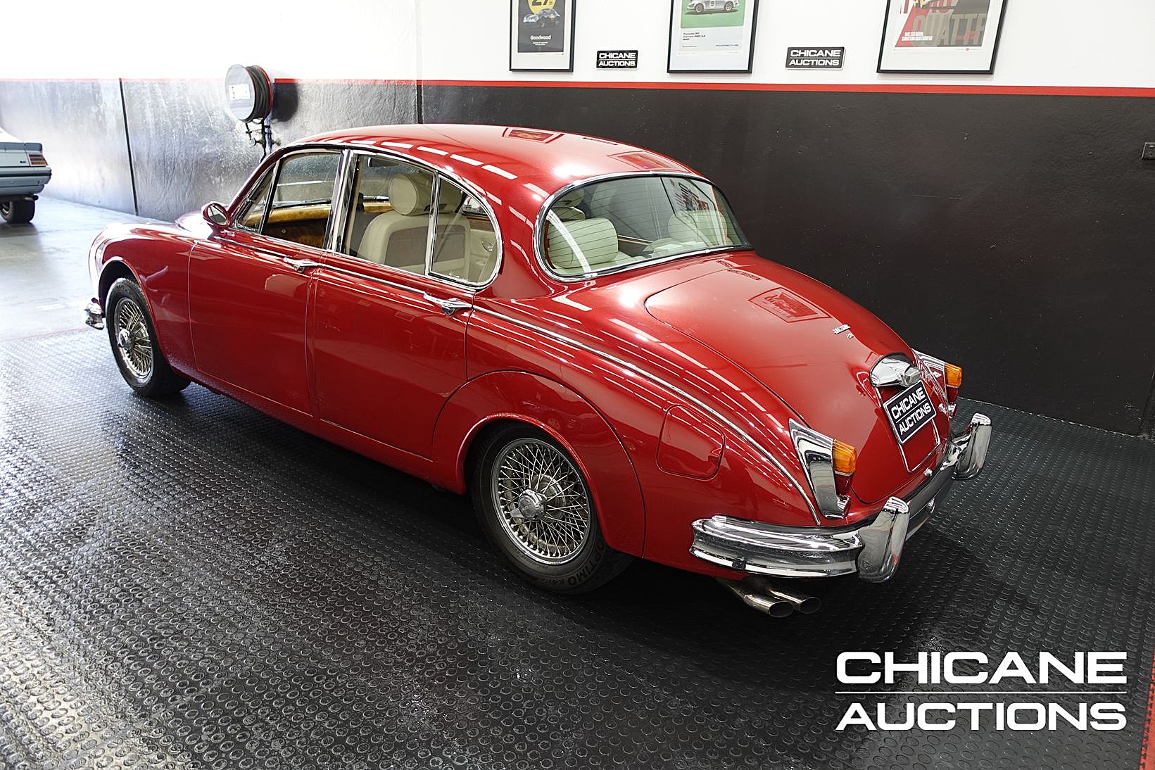1965 JAGUAR MKII 3.8 5 SP MANUAL 4D SEDAN