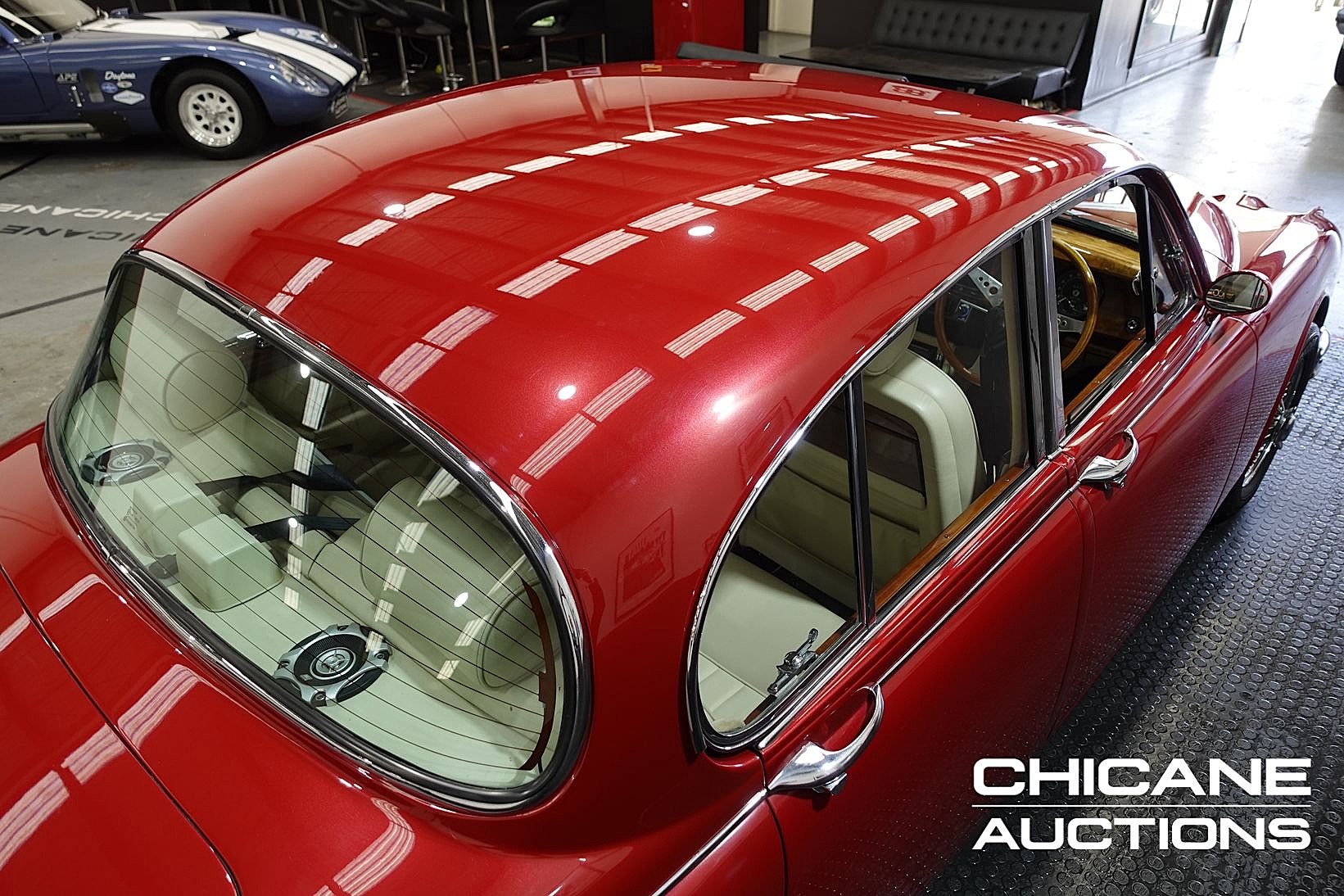 1965 JAGUAR MKII 3.8 5 SP MANUAL 4D SEDAN