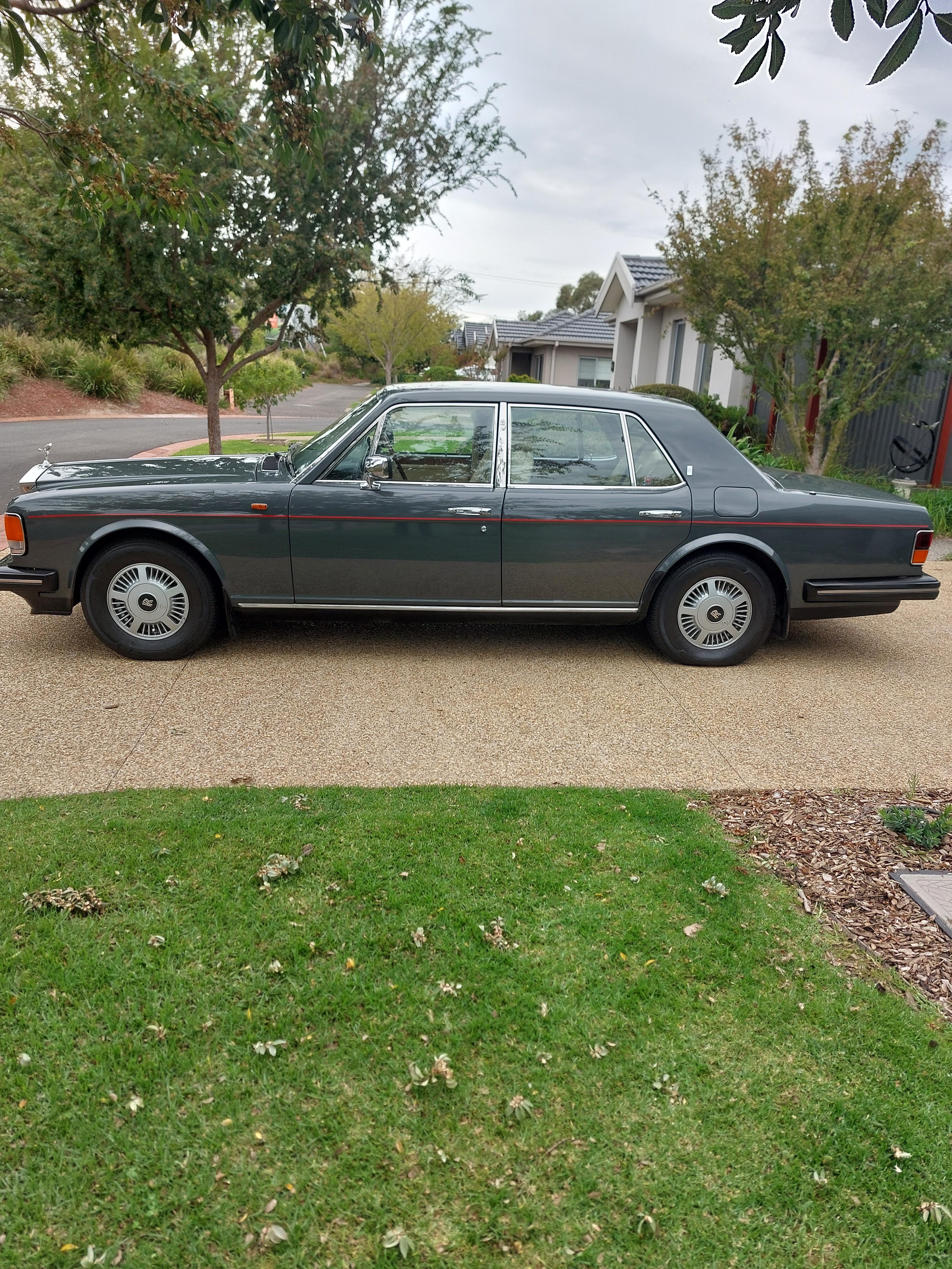 1988 ROLLS-ROYCE SILVER SPIRIT 3 SP AUTOMATIC 4D SEDAN 