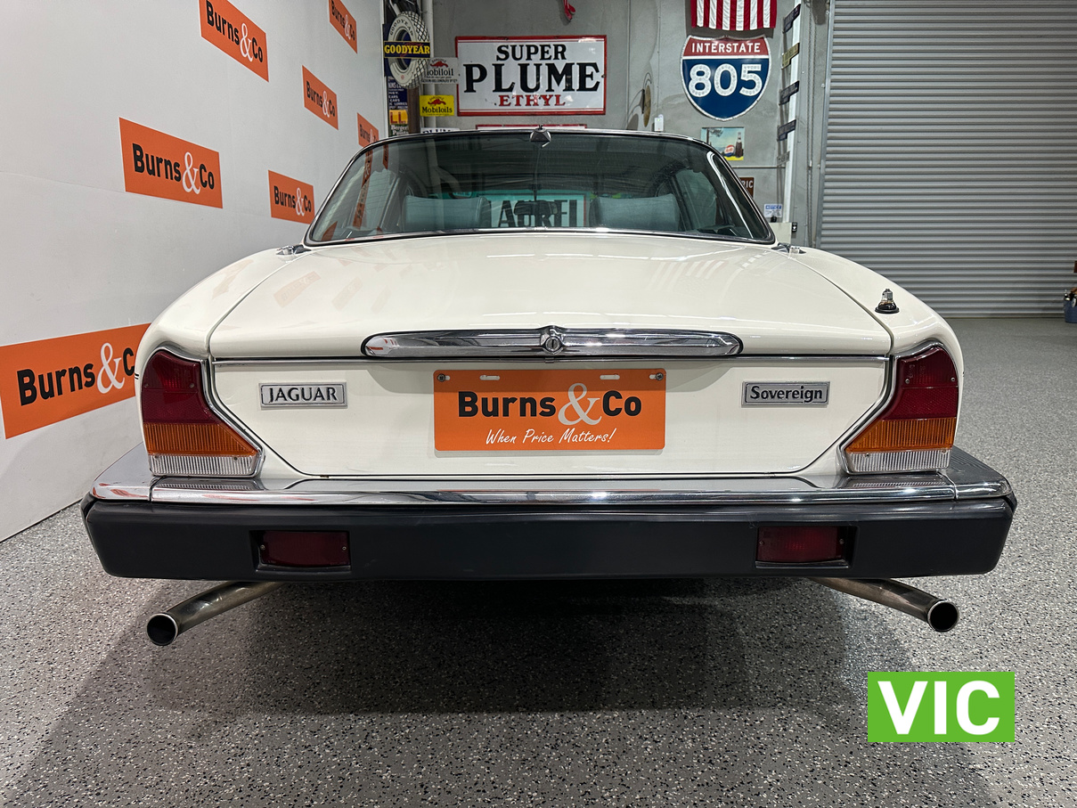 1985 JAGUAR XJ6 SOVEREIGN 4.2 LTR 6 CYL AUTO SEDAN