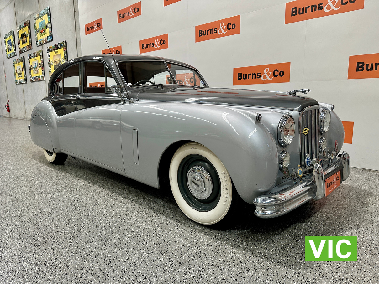 1954 JAGUAR MK VII 6 CYL AUTO SALOON