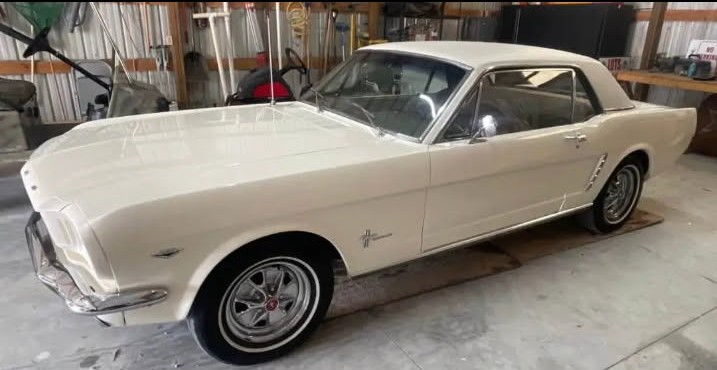 1964 FORD MUSTANG COUPE 