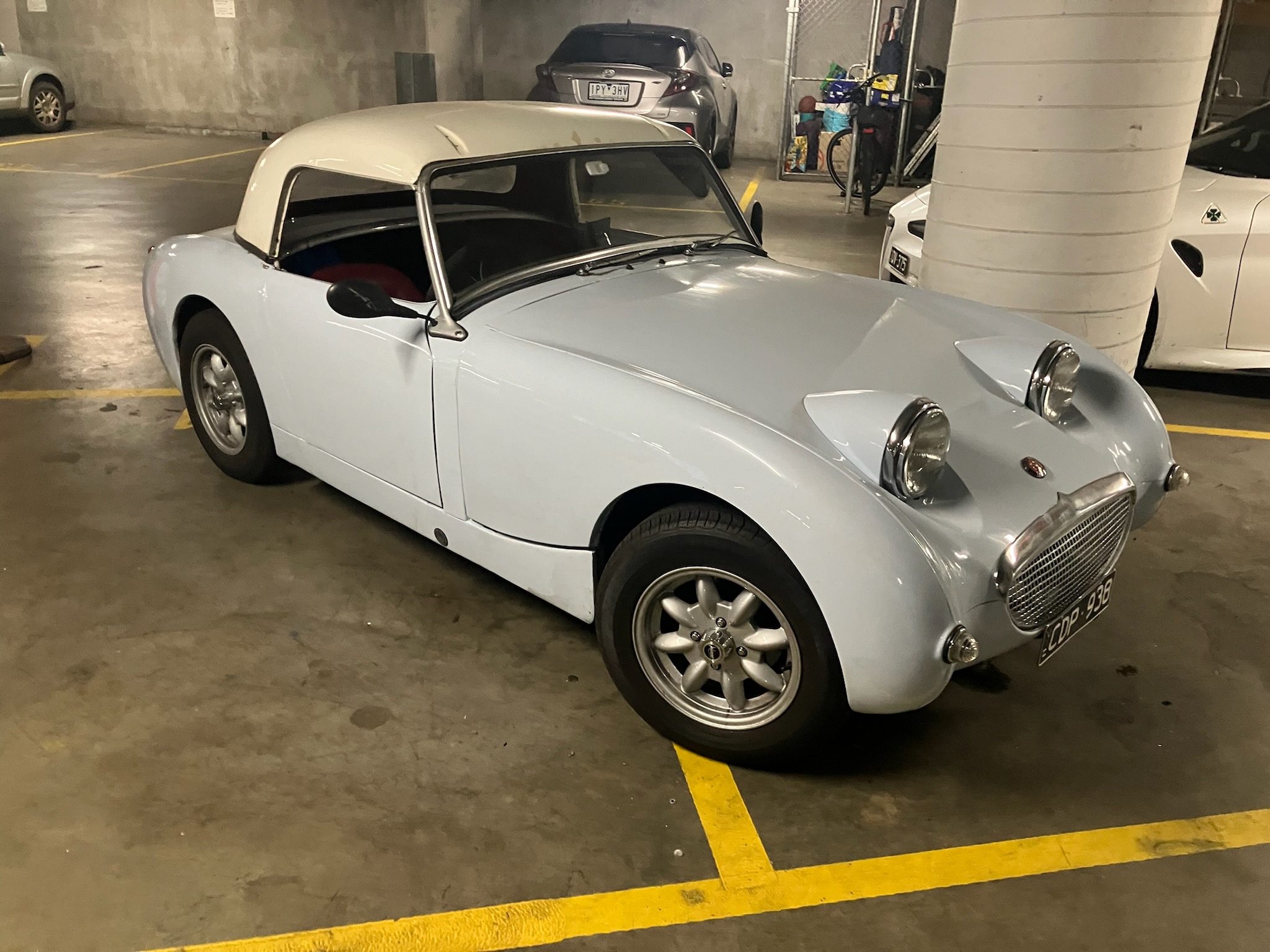 1960 AUSTIN HEALEY SPRITE 5 SP MANUAL ROADSTER