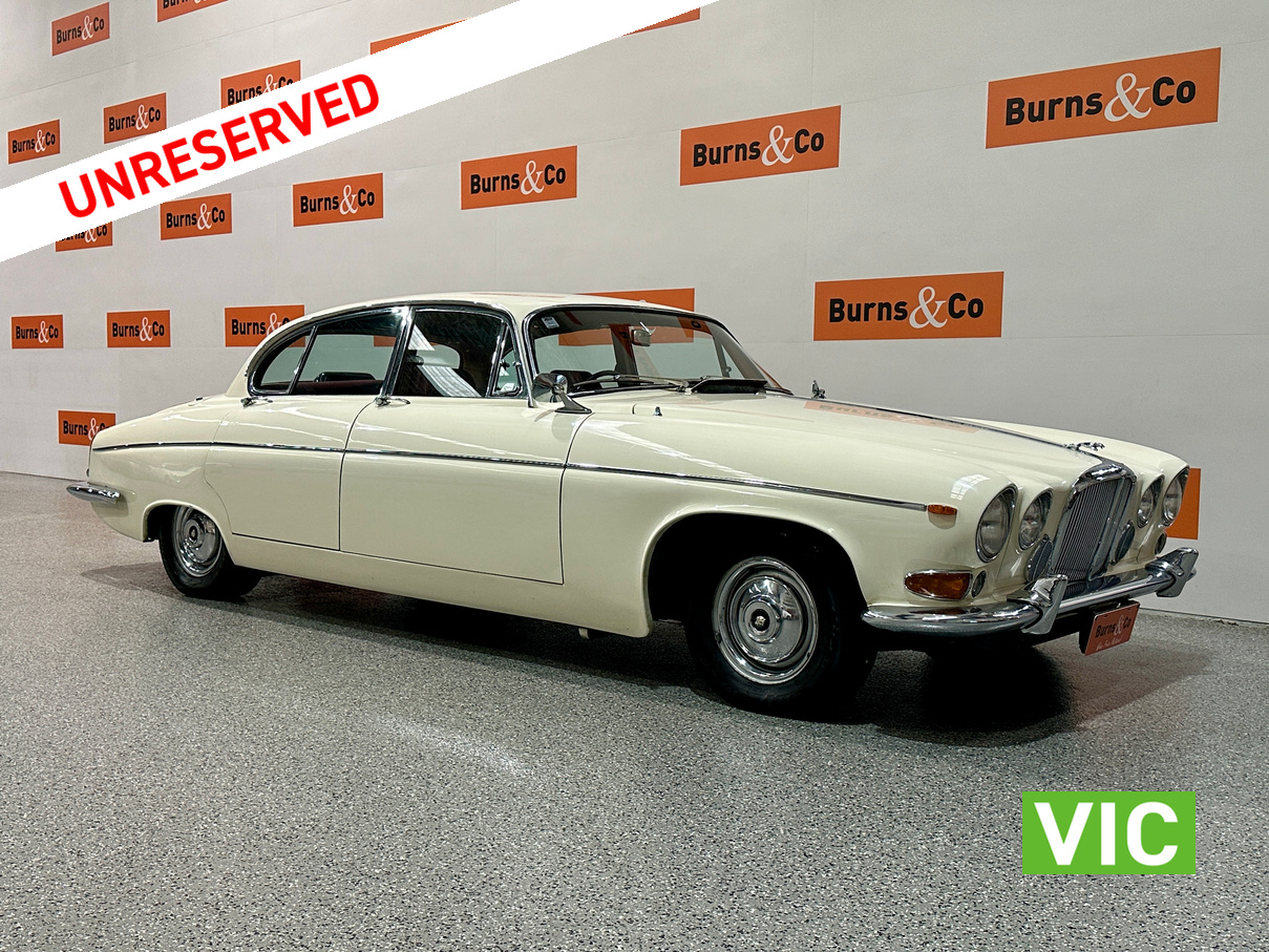 1970 JAGUAR 420G 6 CYL AUTOMATIC SEDAN