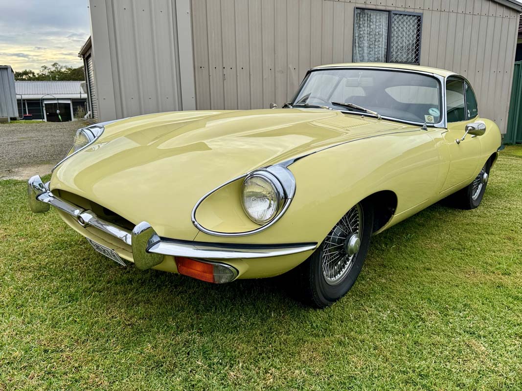 1969 JAGUAR E TYPE 4.2L 4 SP MANUAL FIXED HEAD COUPE