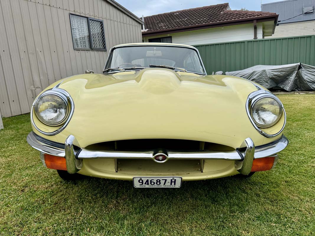 1969 JAGUAR E TYPE 4.2L 4 SP MANUAL FIXED HEAD COUPE