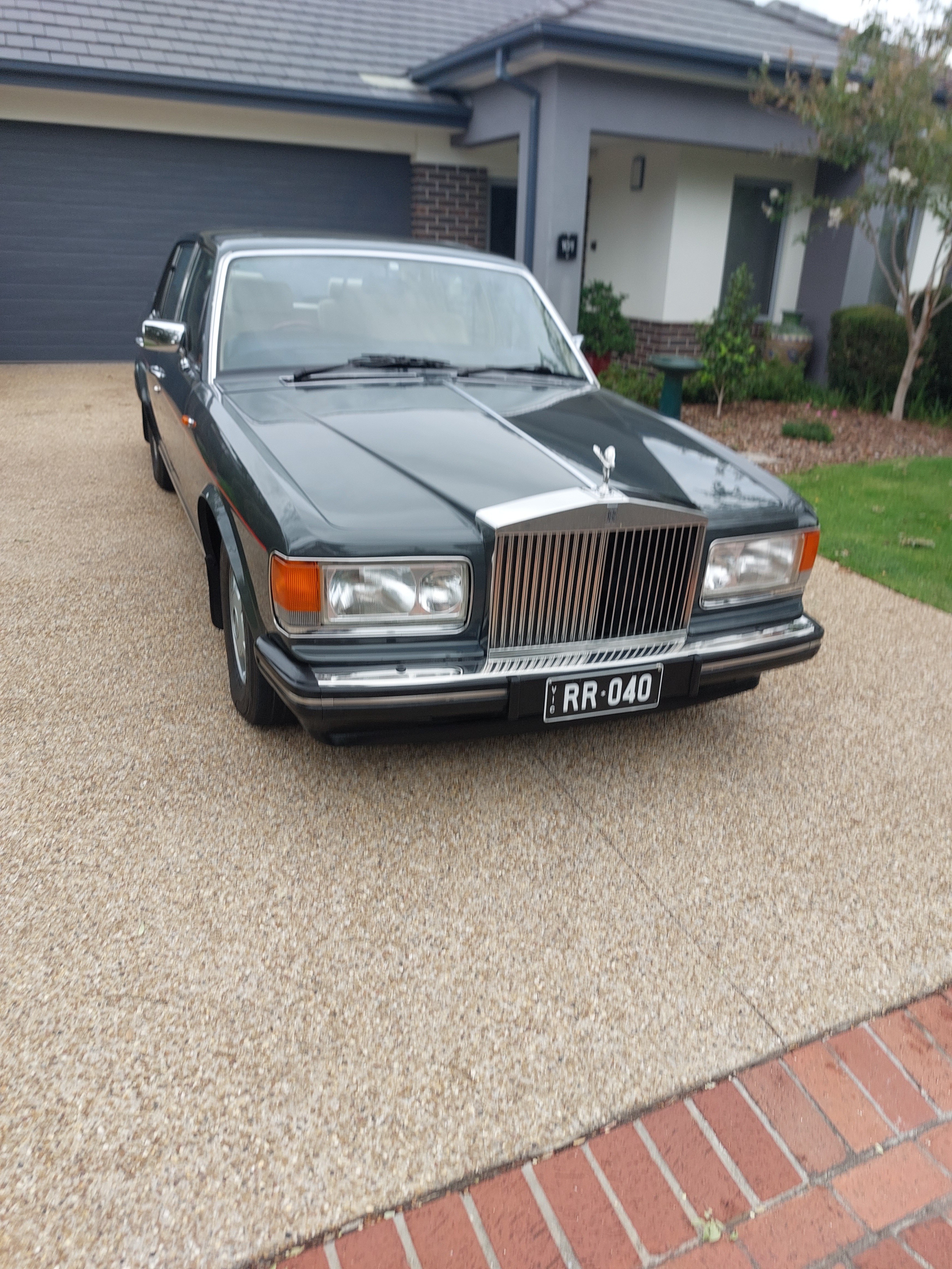 1988 ROLLS-ROYCE SILVER SPIRIT 3 SP AUTOMATIC 4D SEDAN 
