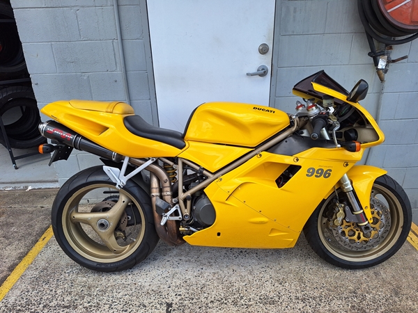 1999 DUCATI 996 BIPOSTA SPORTS