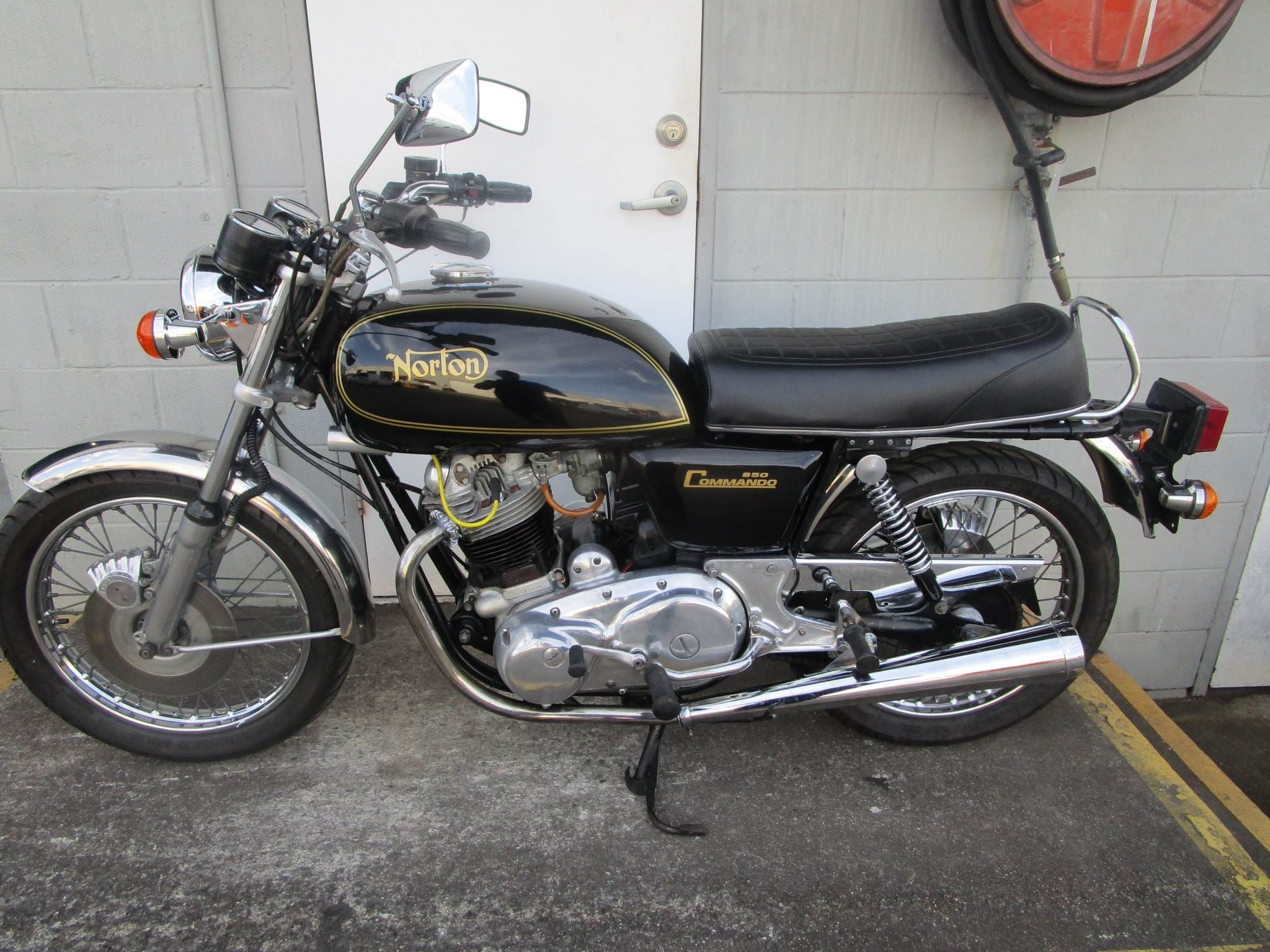 1975 NORTON COMMANDO 850 MK3 ELECTRIC START ROAD