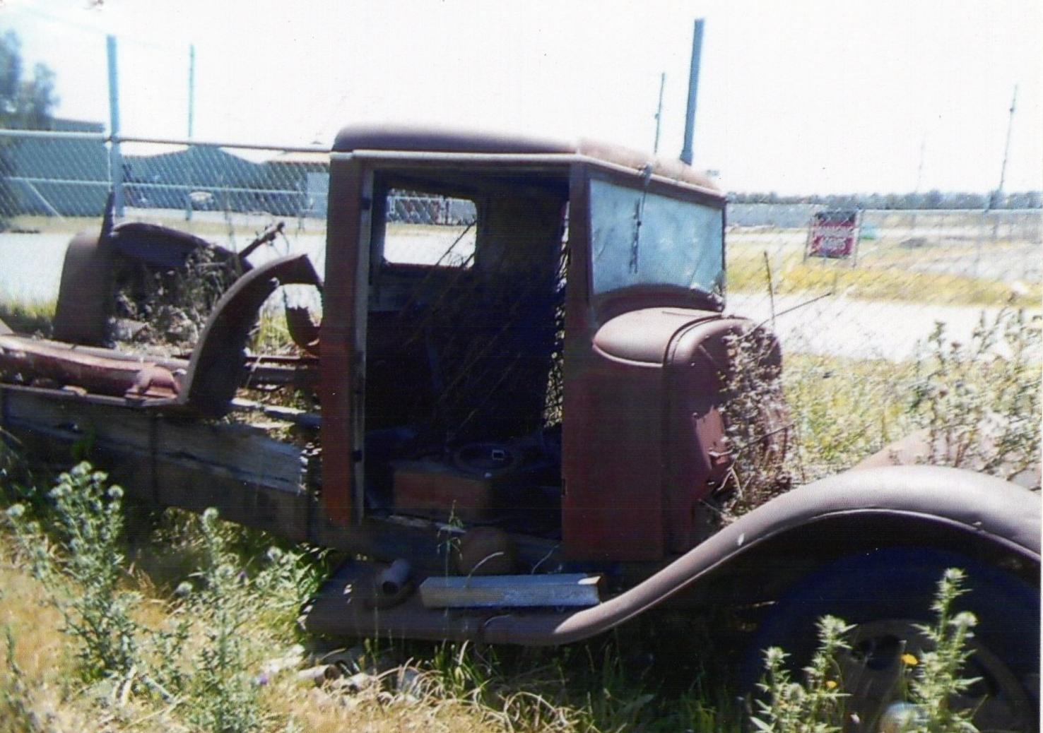  1934 FORD MODEL BB TRUCK