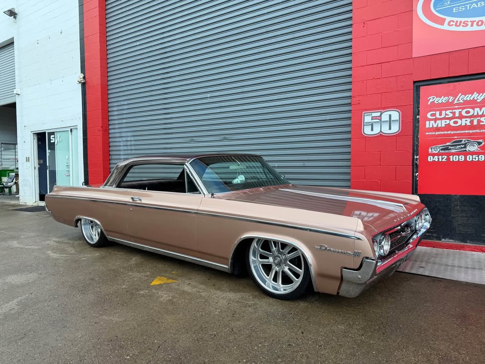 1964 OLDSMOBILE DYNAMIC 88 2D SPORTS COUPE