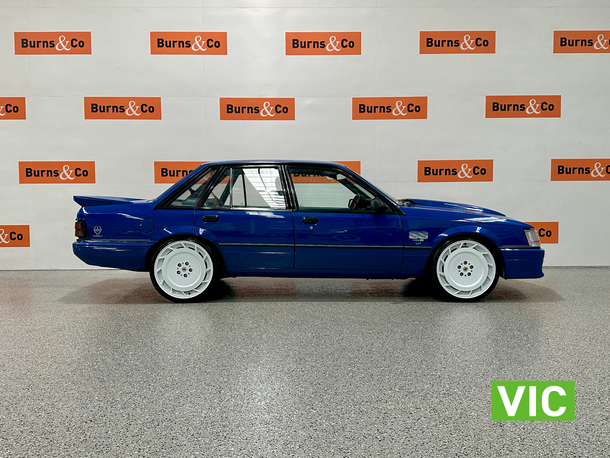 1985 HOLDEN COMMODORE VK BLUE MEANIE TRIBUTE 4D SEDAN
