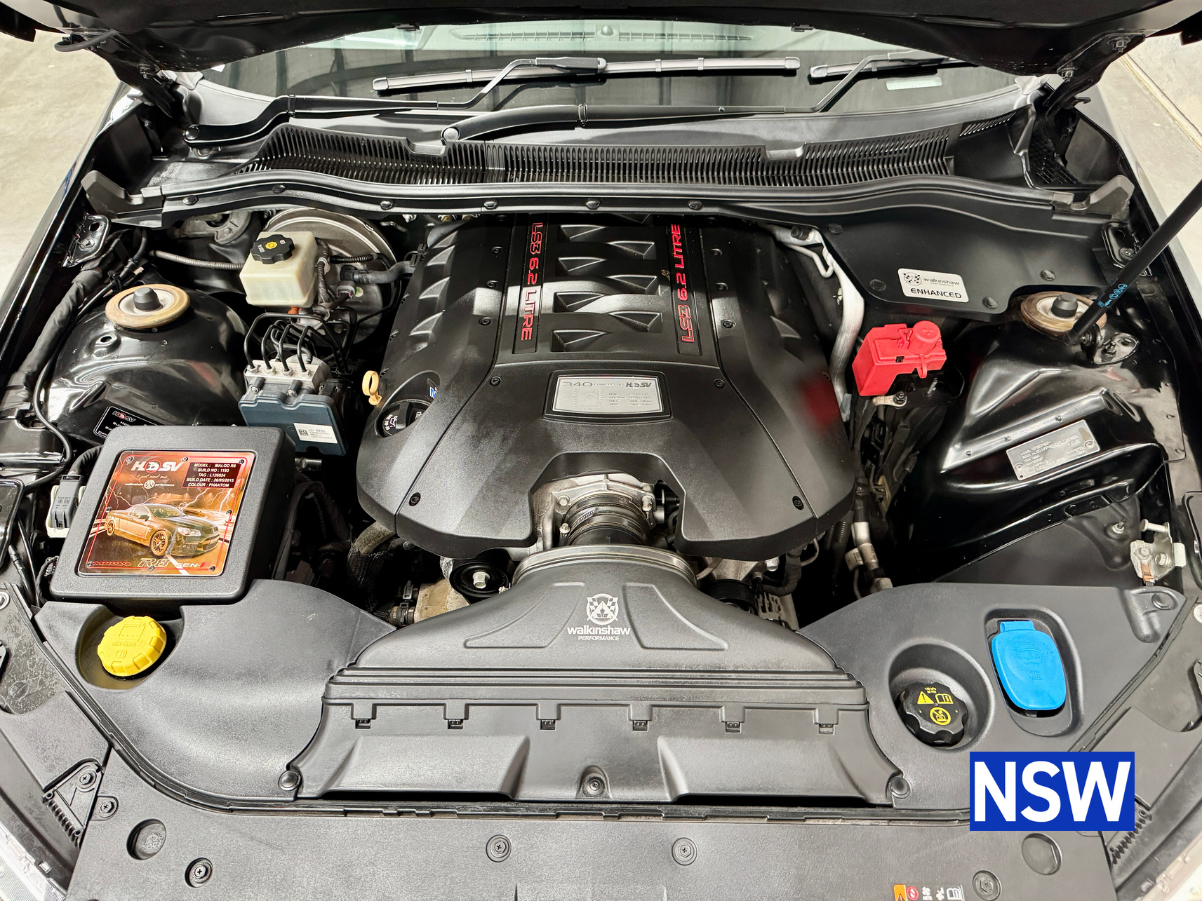 2015 HOLDEN VF HSV R8 MALOO WALKINSHAW 440 LS3 V8 6 SP MANUAL UTILITY