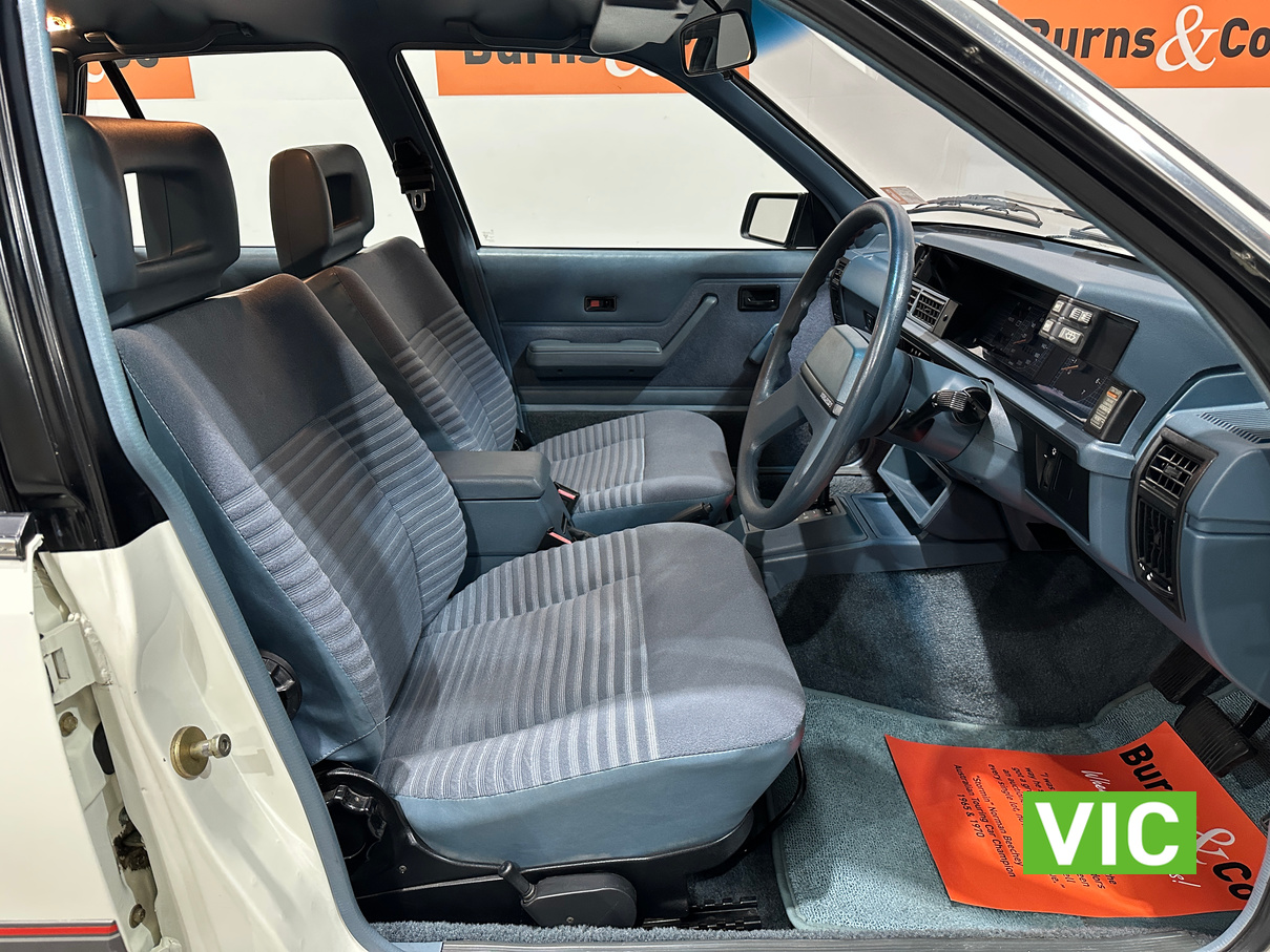 1987 HOLDEN VL BERLINA 6CYL 3.0L RB30 AUTO SEDAN