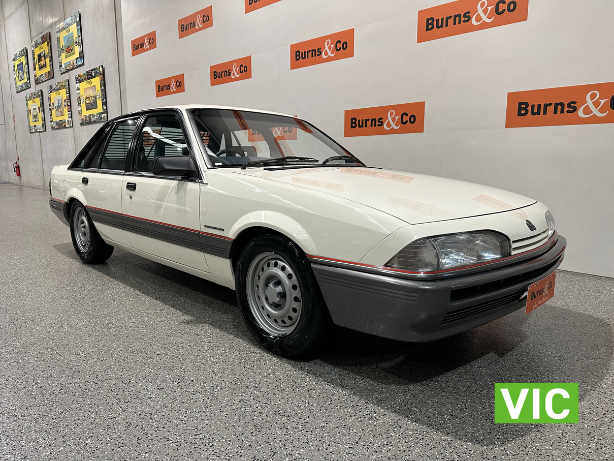 1987 HOLDEN VL BERLINA 6CYL 3.0L RB30 AUTO SEDAN
