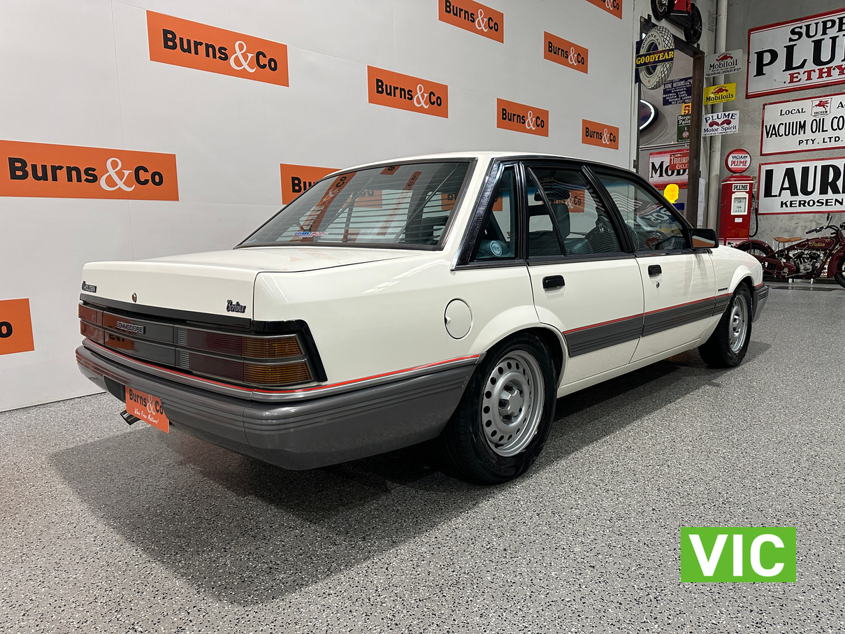 1987 HOLDEN VL BERLINA 6CYL 3.0L RB30 AUTO SEDAN