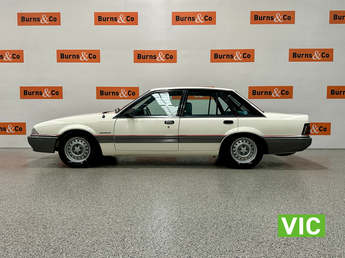 1987 HOLDEN VL BERLINA 6CYL 3.0L RB30 AUTO SEDAN