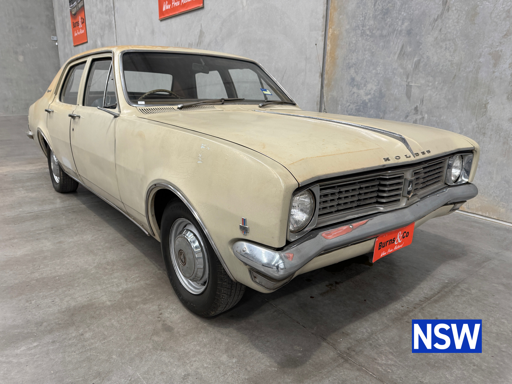 1970 HOLDEN HT KINGSWOOD 6 CYL MANUAL SEDAN