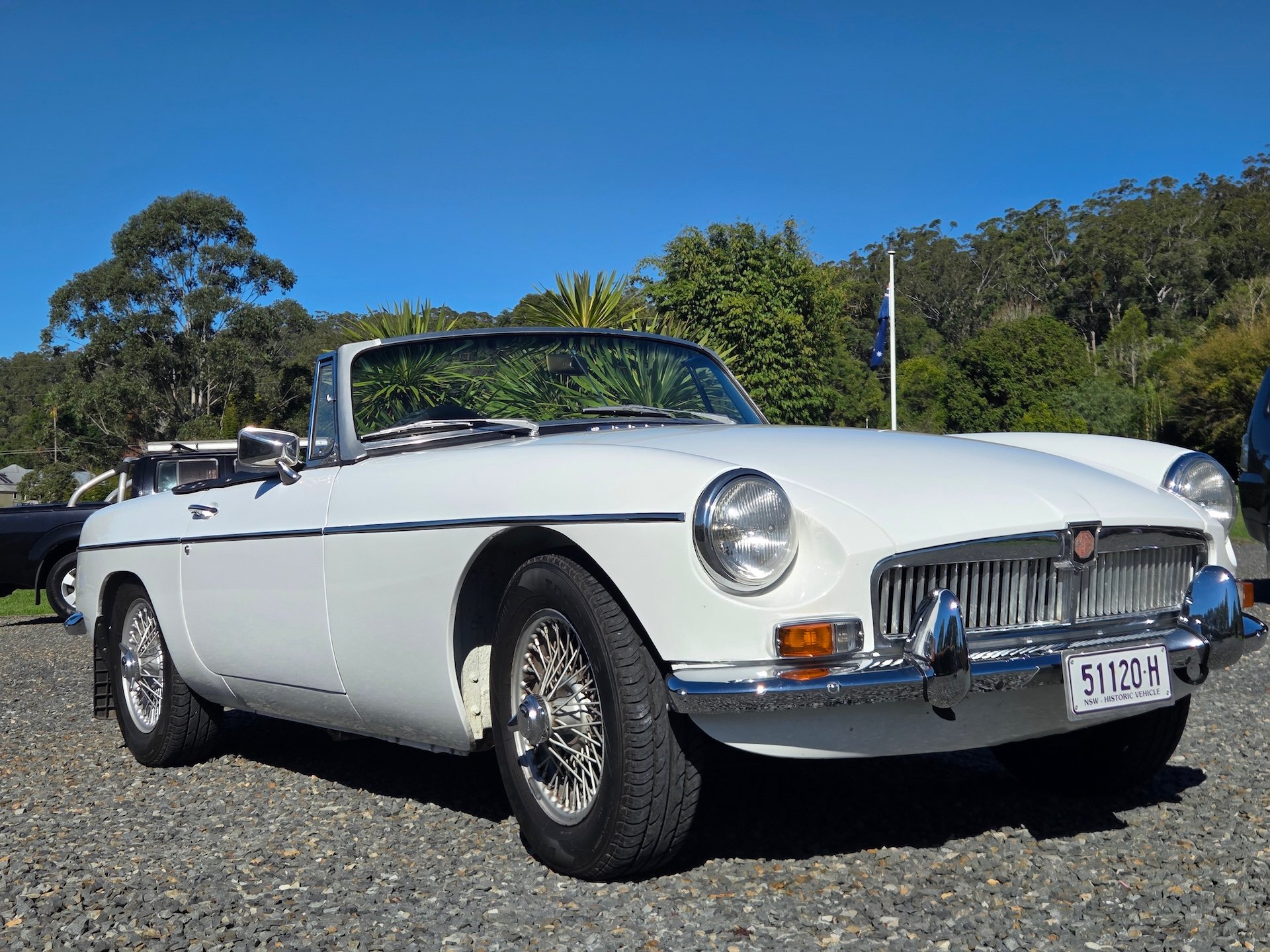 1969 MG MGB MK II 4 SP MANUAL 2D ROADSTER 