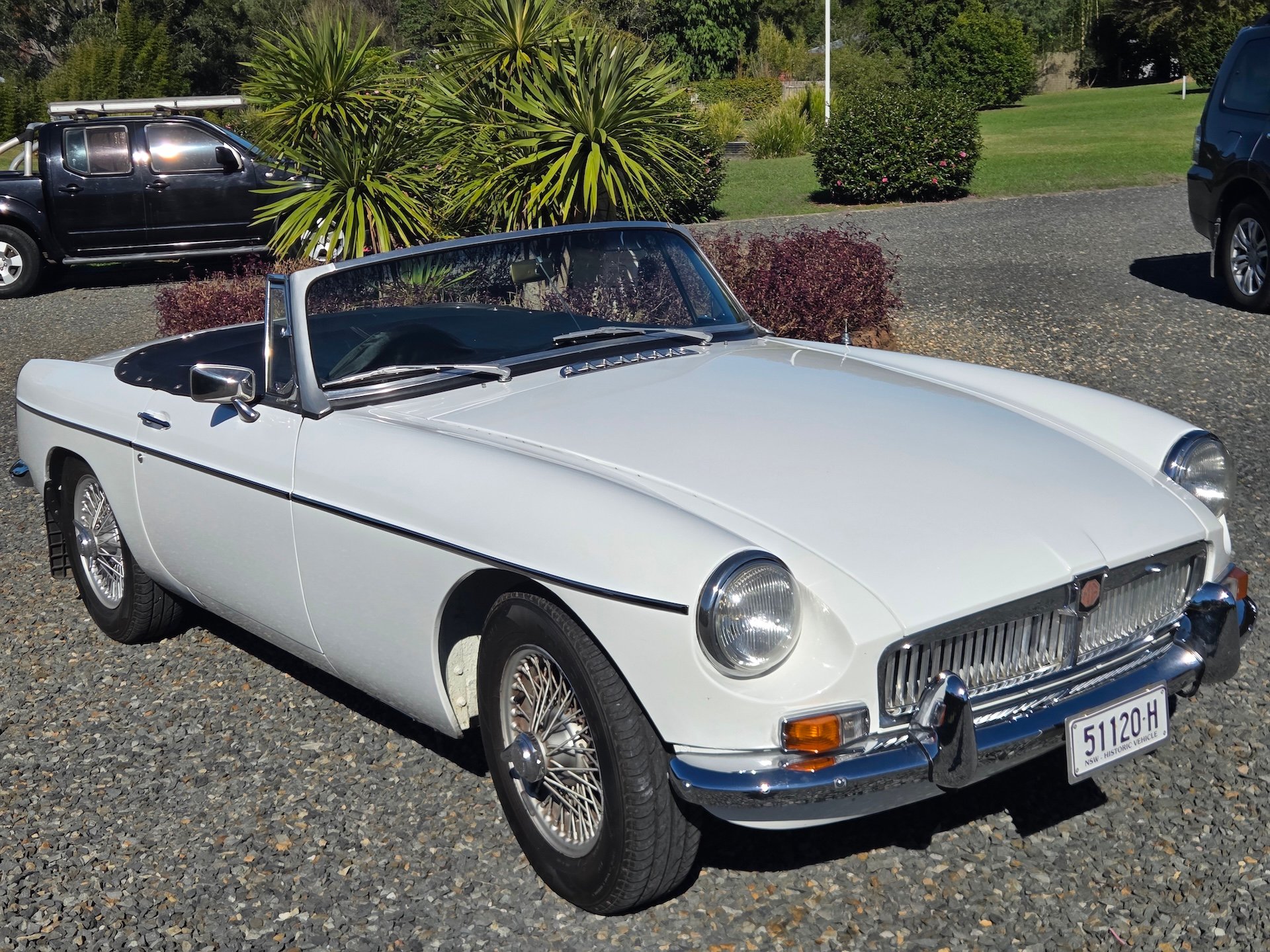 1969 MG MGB MK II 4 SP MANUAL 2D ROADSTER