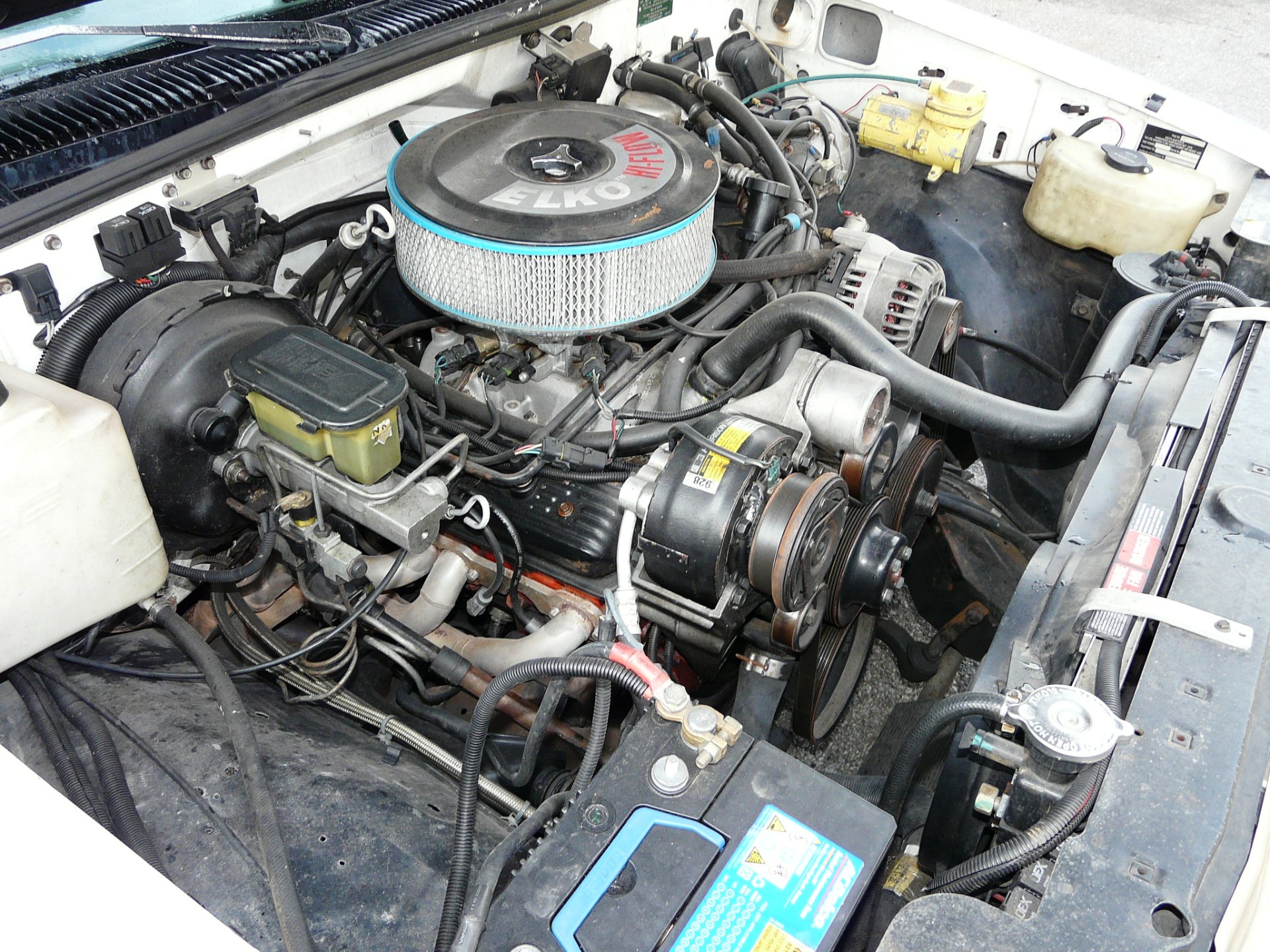 1988 CHEVROLET SILVERADO LWB AUTOMATIC EXTRA CAB UTILITY