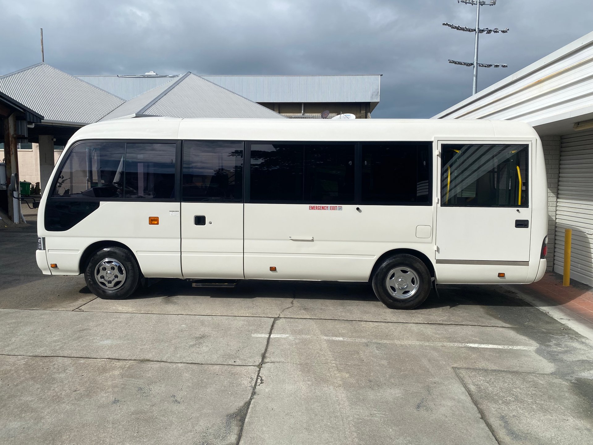 2016 TOYOTA COASTER 5 SP AUTOMATIC COACH