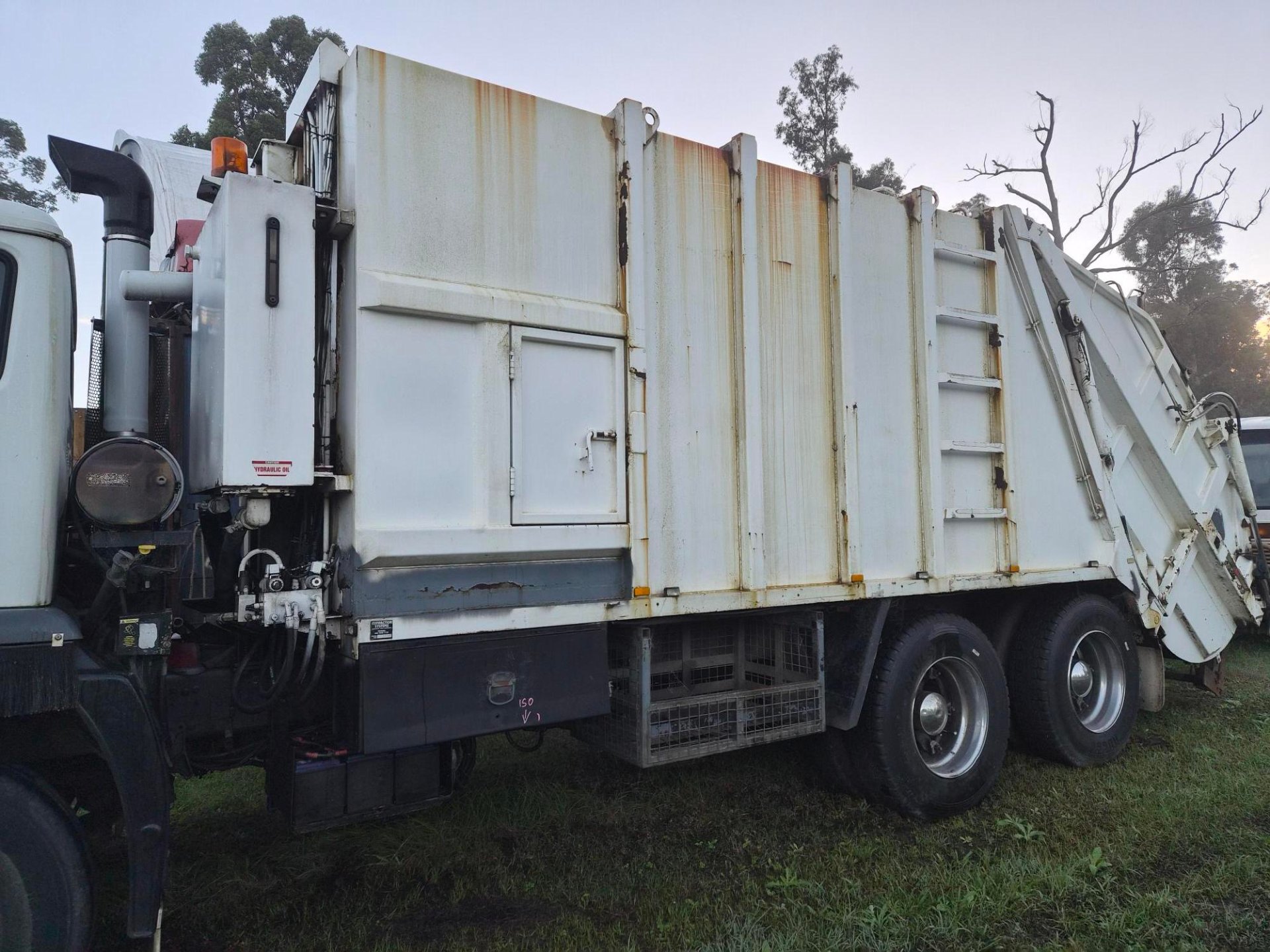 2007 IVECO ACCO 2350 G COMPACTOR 