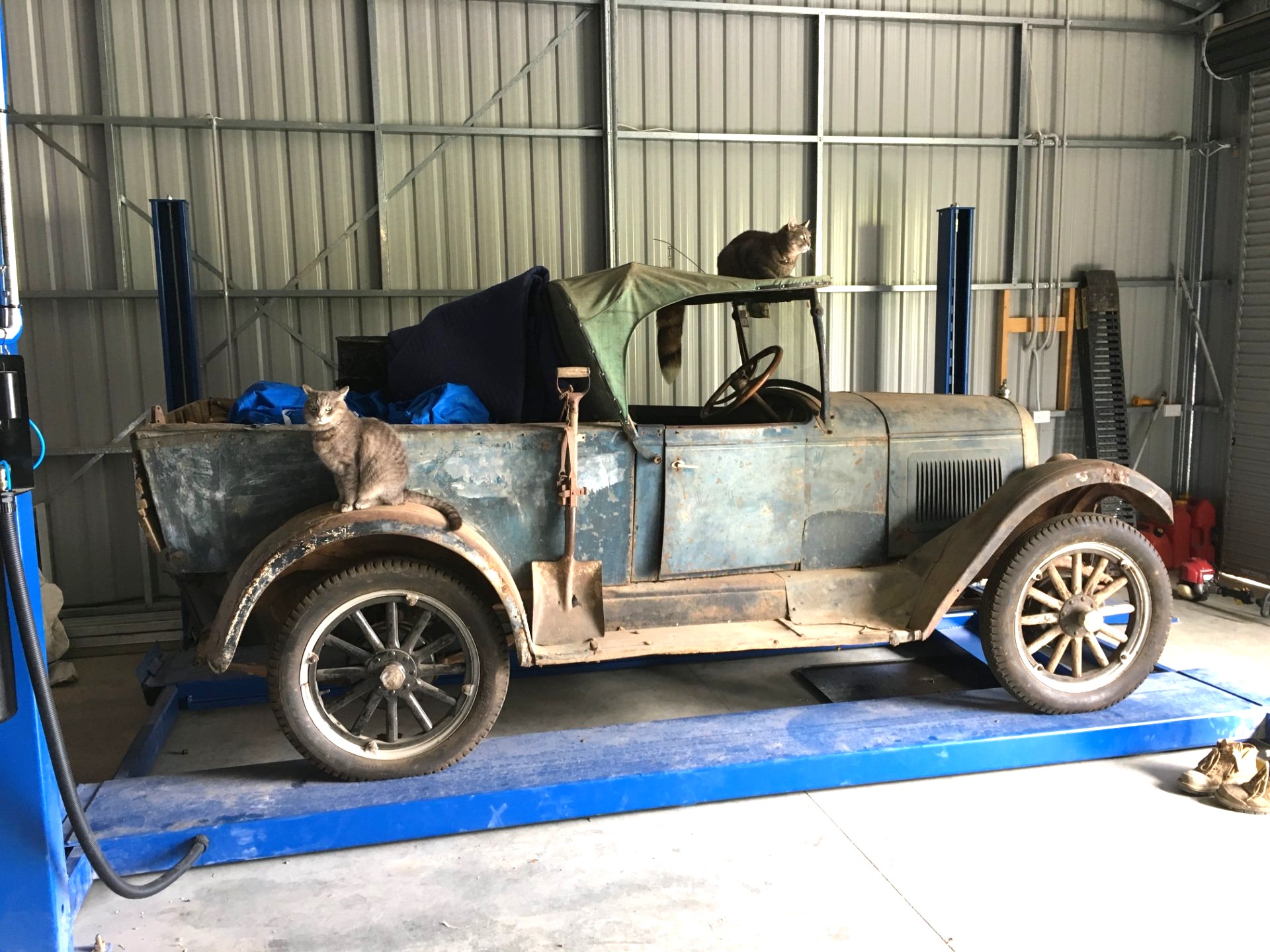 1927 WILLYS WHIPPET BUCKBOARD UTILTY