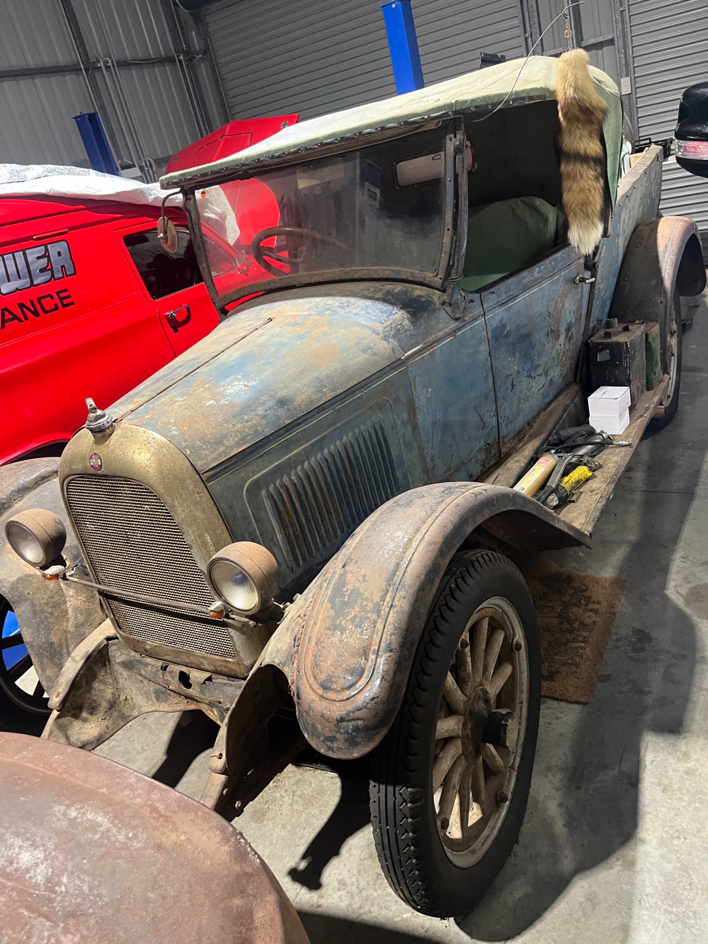 1927 WILLYS WHIPPET BUCKBOARD UTILTY